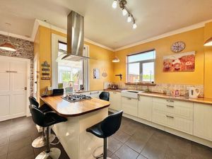 Photo 9- click for photo gallery